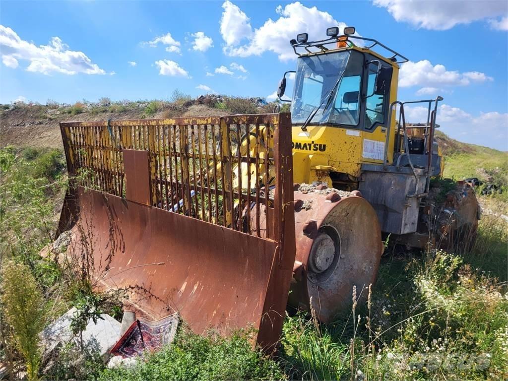 Komatsu WF 450T-3 أخرى