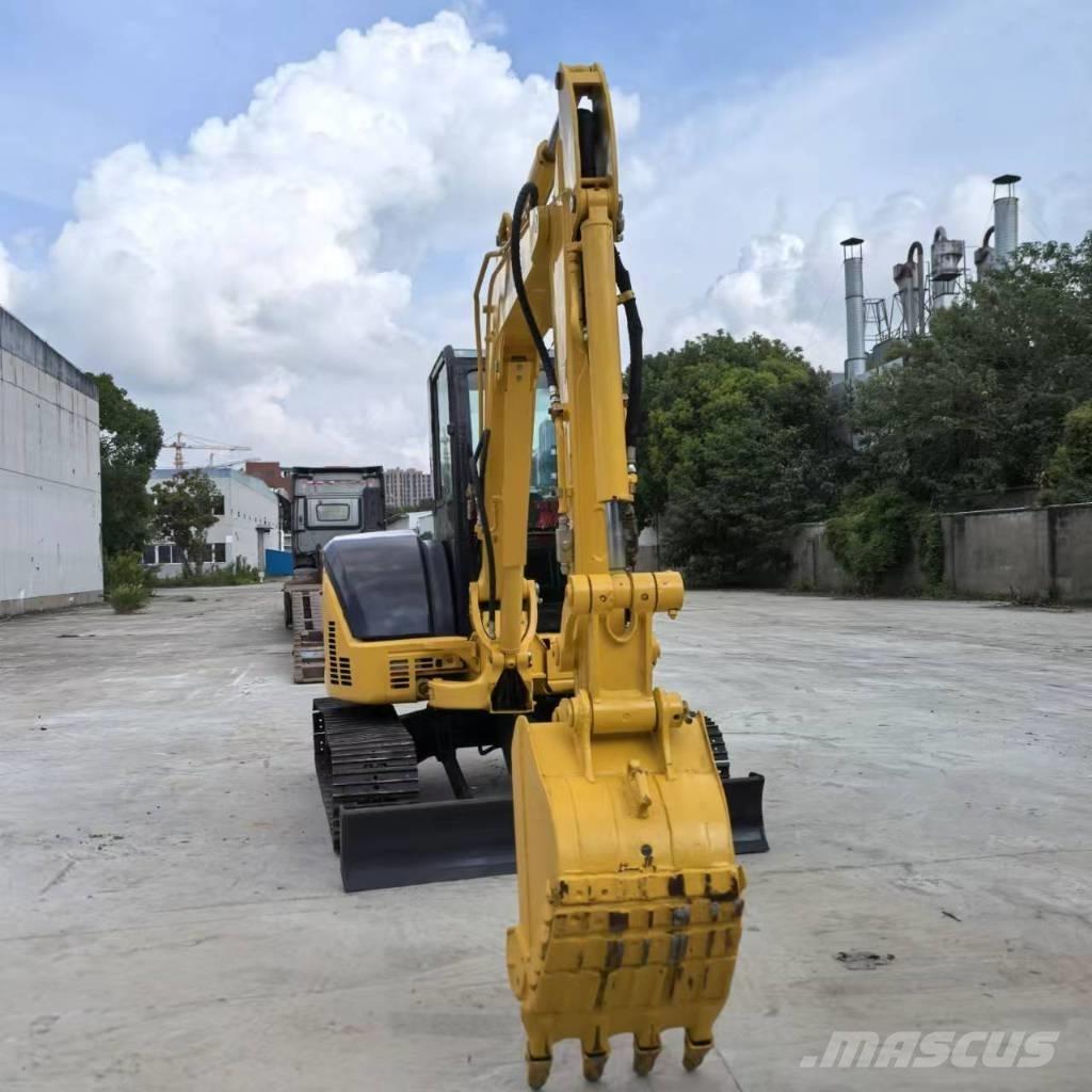 Komatsu PC 50 MR-2 حفارات صغيرة أقل من 7 طن (حفارات صغيرة)