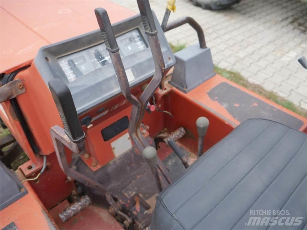Fiat 70-65 Raupe الجرارات