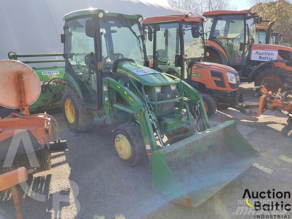 John Deere 2026R الجرارات