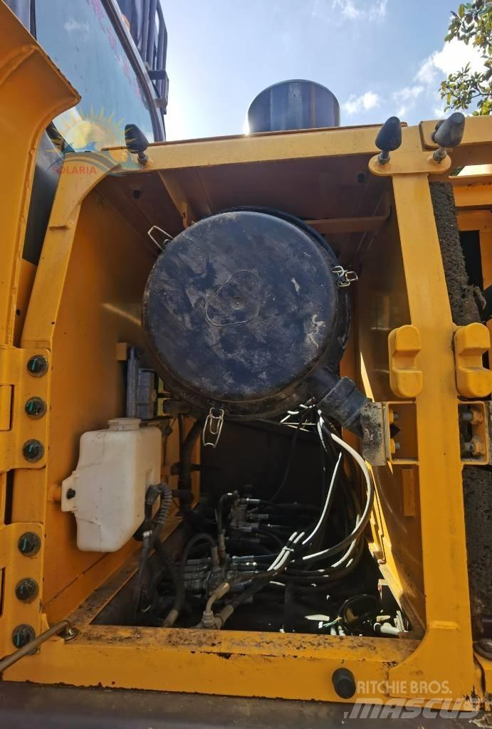 Volvo EC 240 D حفارات زحافة
