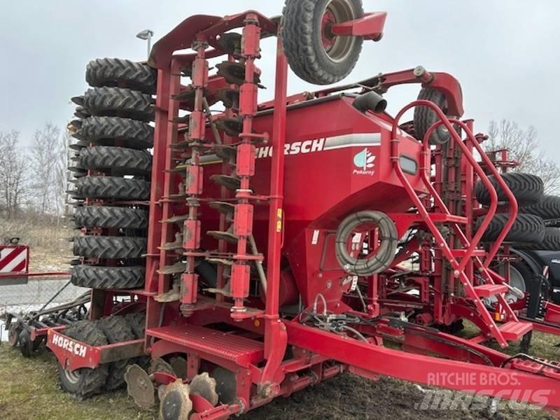 Horsch Pronto 8 DC مثاقيب مدمجة
