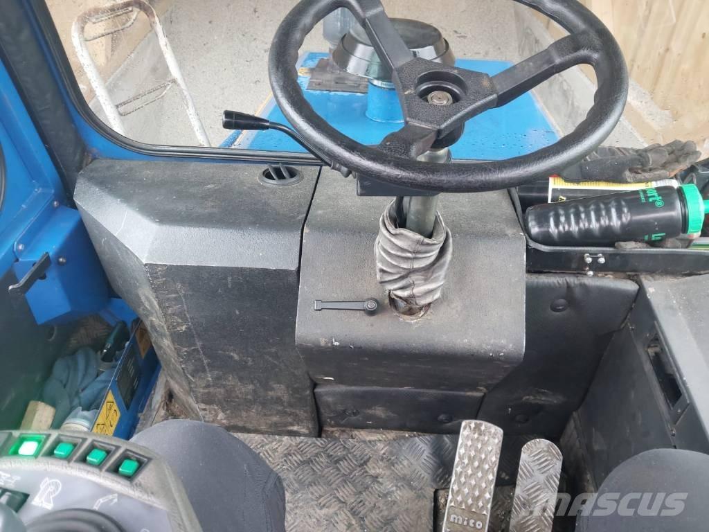 Rottne Solid F12-2 شاحنات