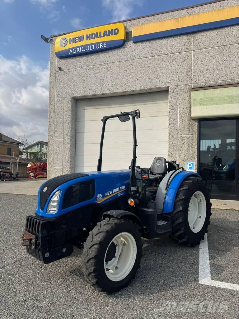 New Holland TD4.90F الجرارات