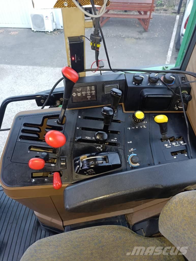 John Deere 6506 الجرارات