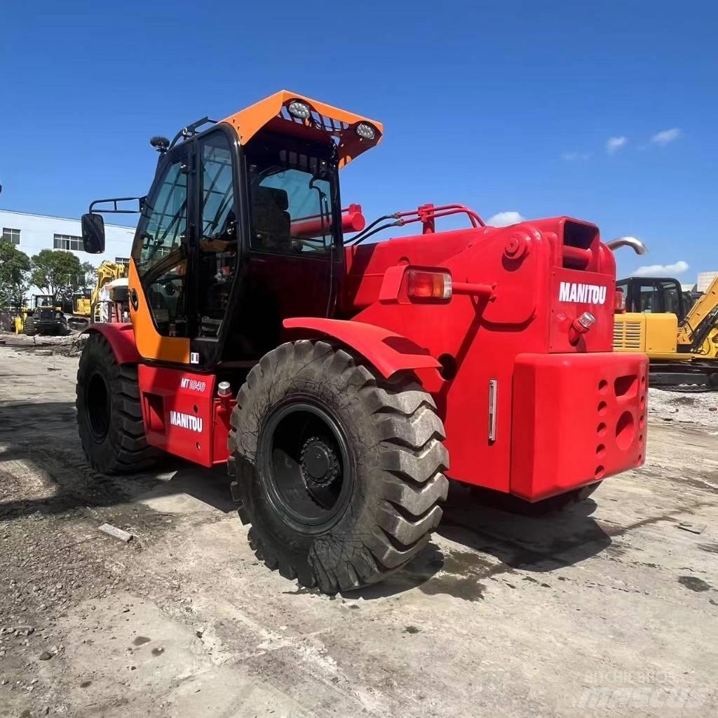 Manitou TL1040 مناولات متداخلة