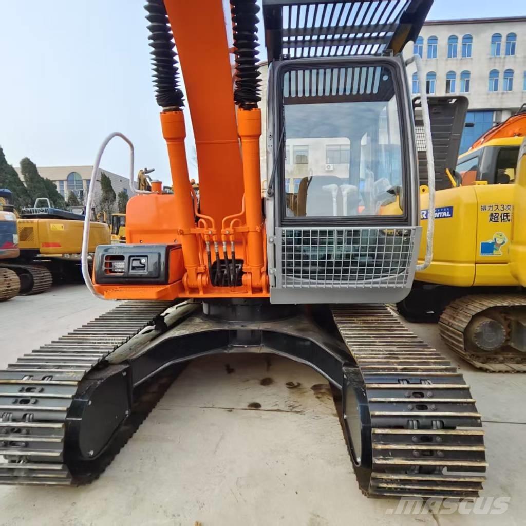 Hitachi EX 120 حفارات وسط 7 طن - 12 طن
