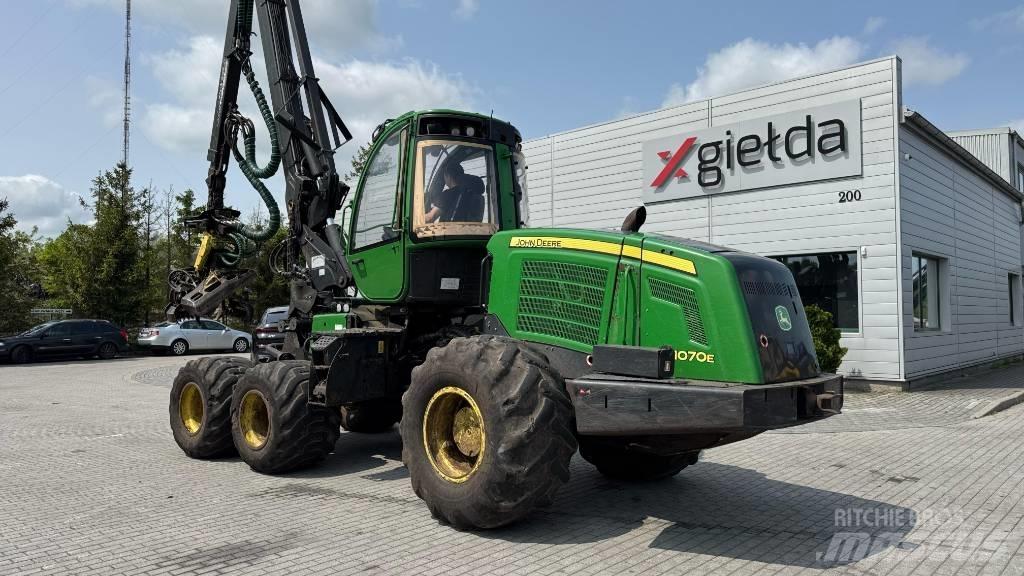 John Deere 1070 E حصادات