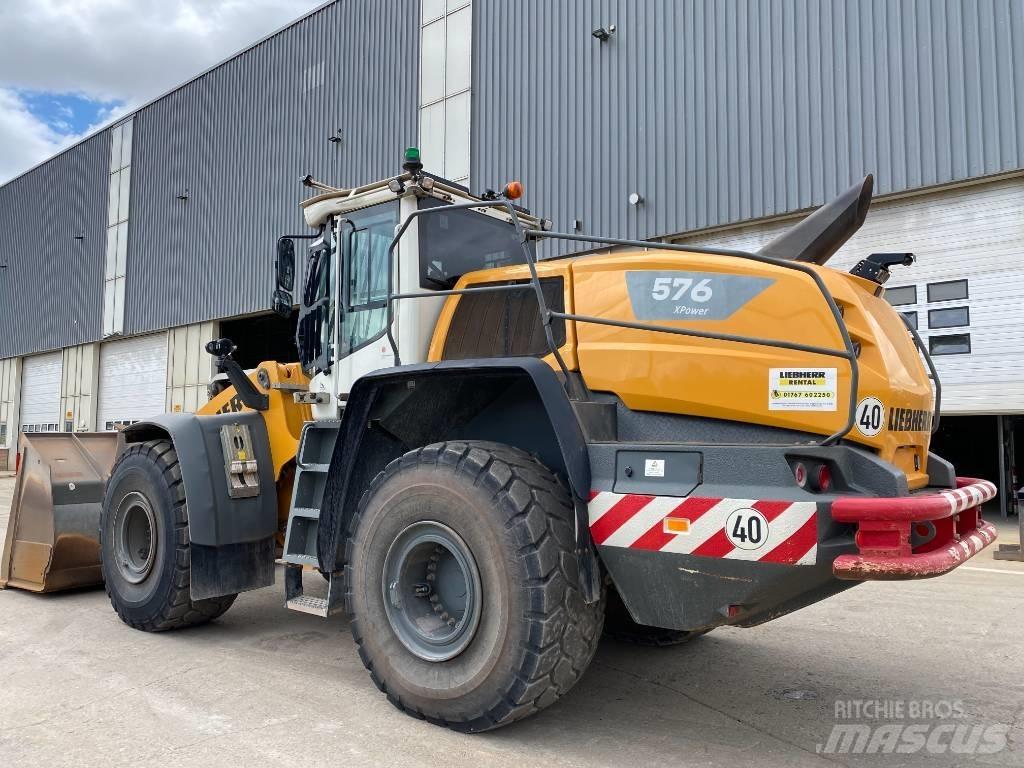 Liebherr L 576 لوادر بعجل