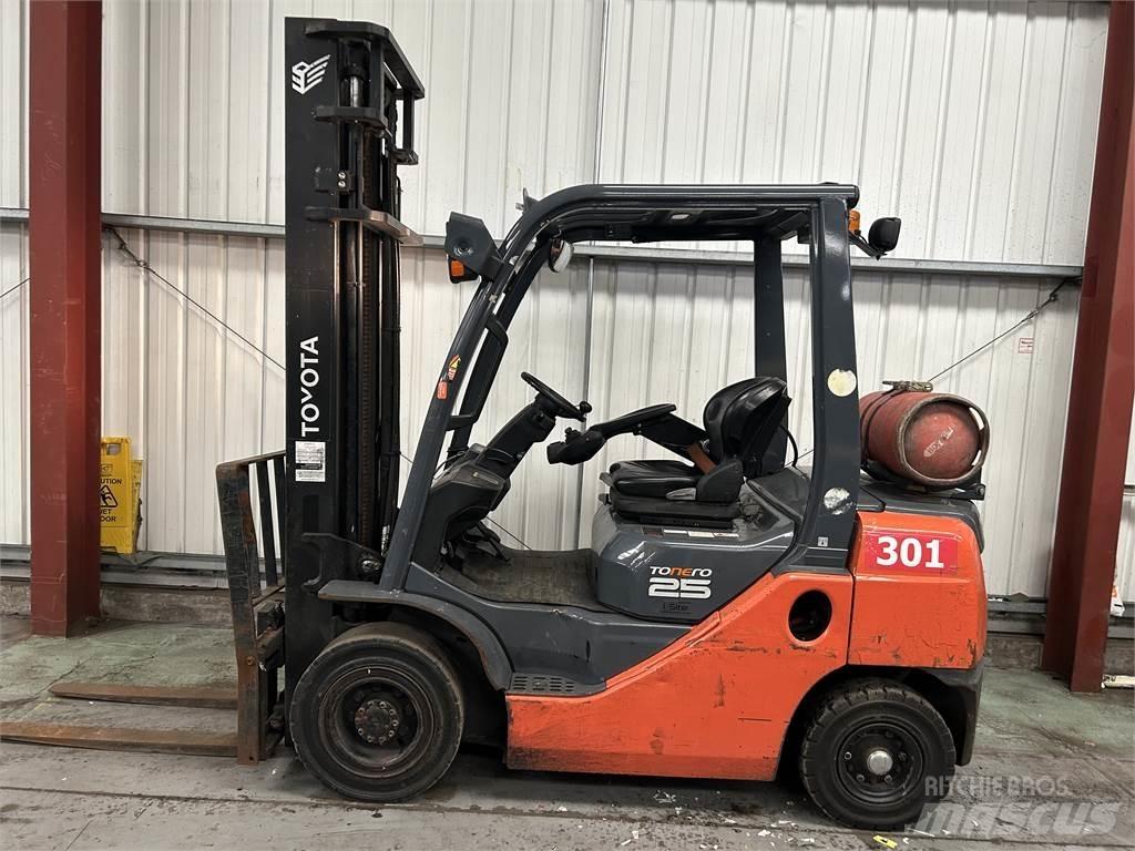 Toyota 02-8FGF25 شاحنات LPG