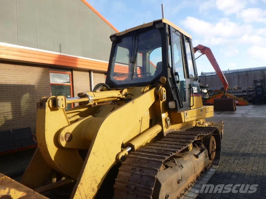 CAT 953 C لوادر زحافة