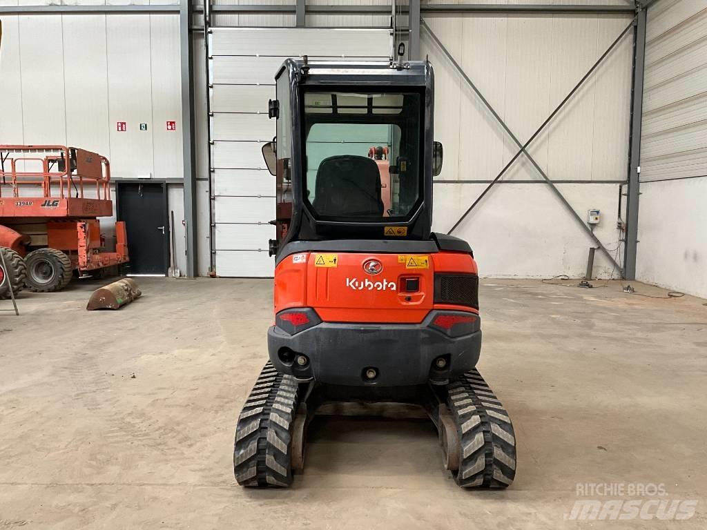 Kubota U 27-4 حفارات صغيرة أقل من 7 طن (حفارات صغيرة)