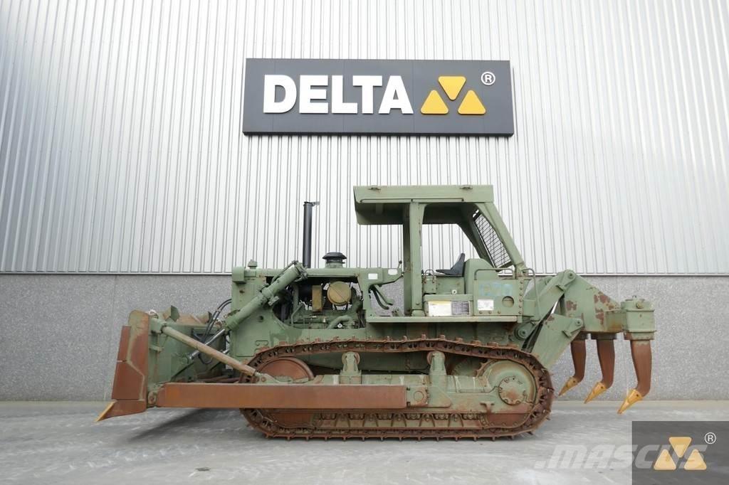 CAT D7G Ex-army بلدوزرات مجنزرة