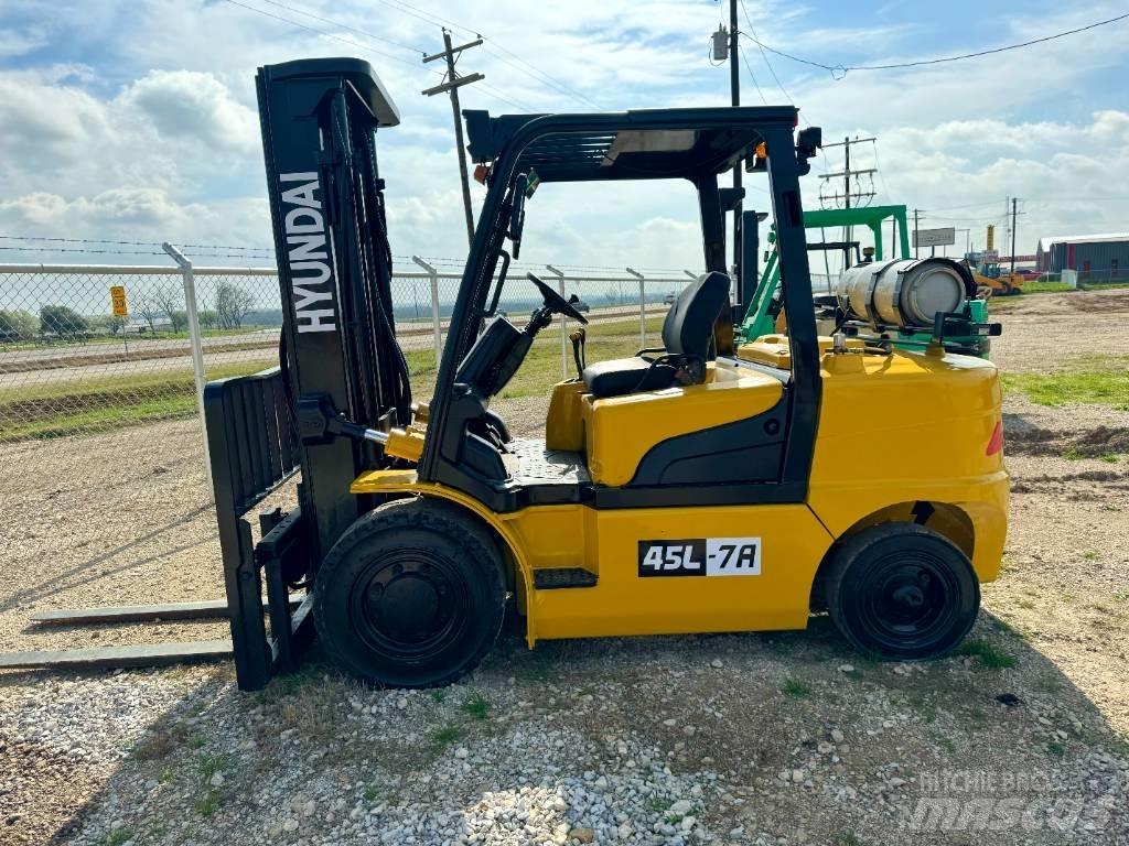 Hyundai 45 L-7 A شاحنات ذات رافعات شوكية - أخرى