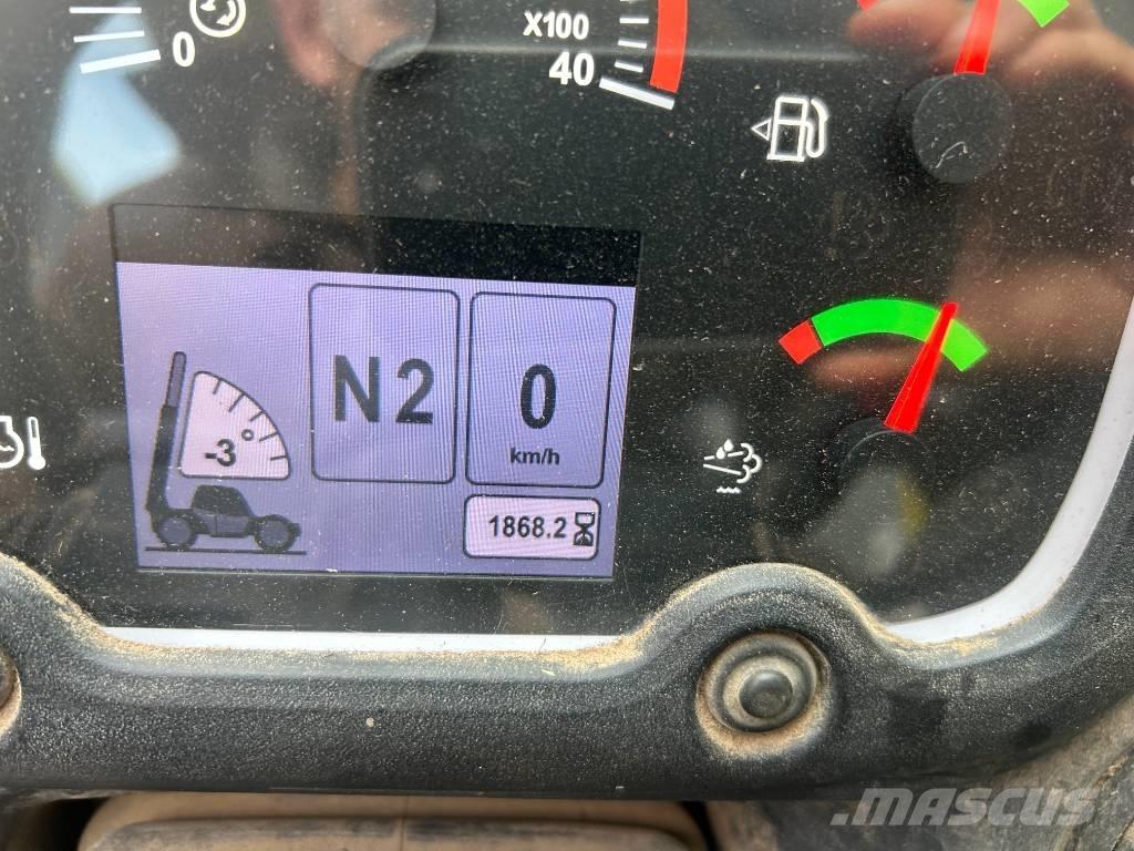 CAT TH357D معدات مناولة لأغراض الزراعة