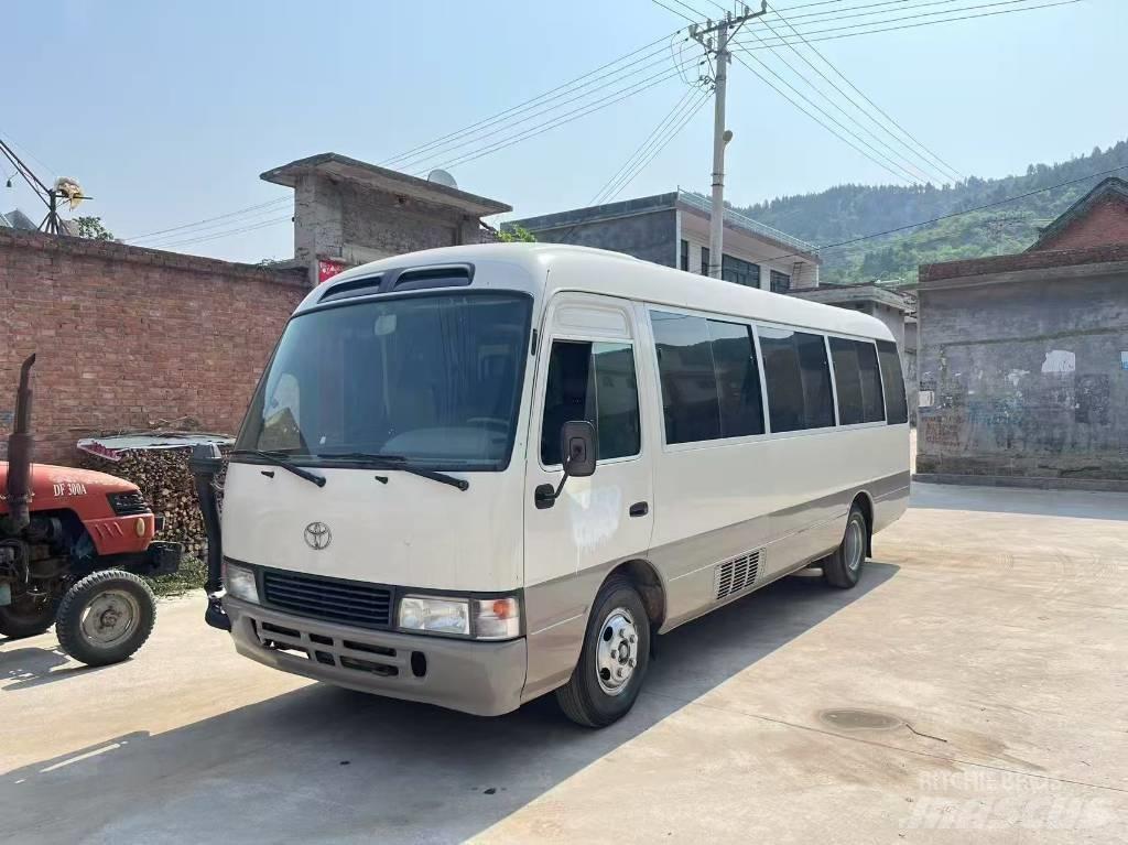 Toyota Coaster حافلة داخل المدينة