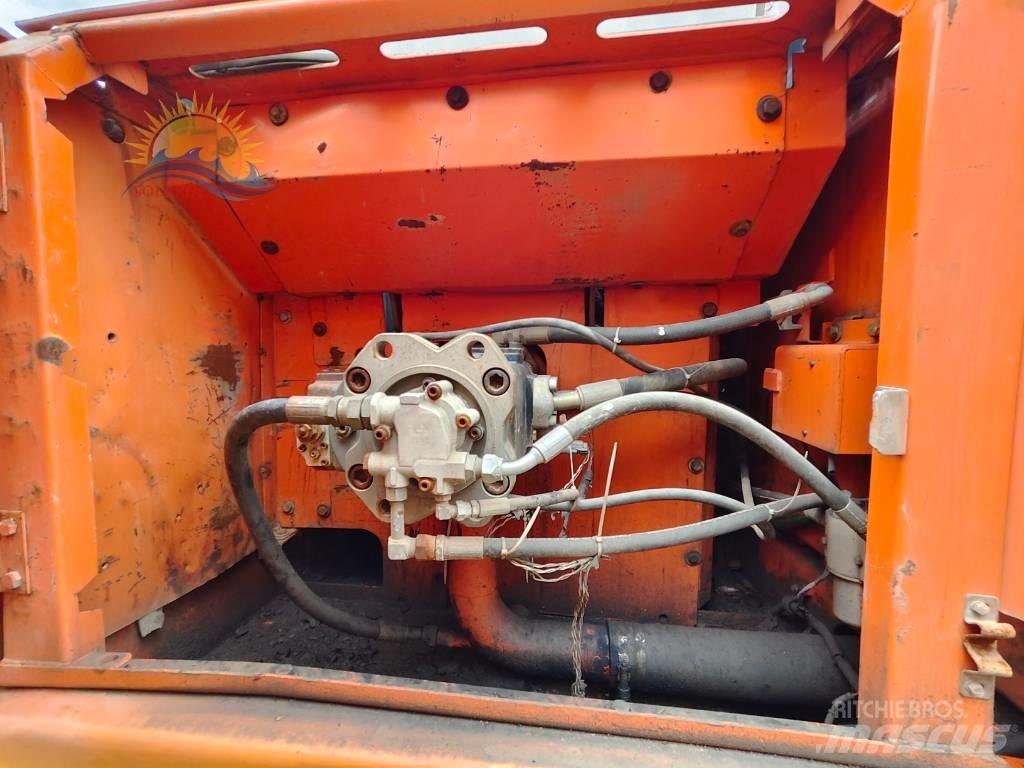 Doosan DX 300 LC حفارات زحافة