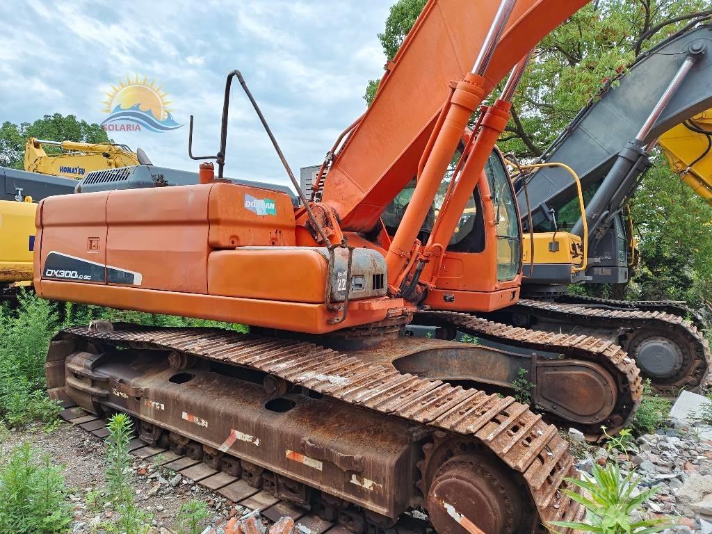 Doosan DX 300 LC حفارات زحافة