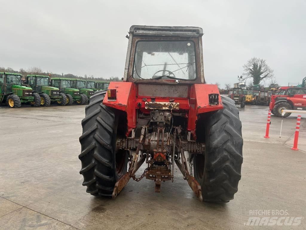 Massey Ferguson 595 الجرارات