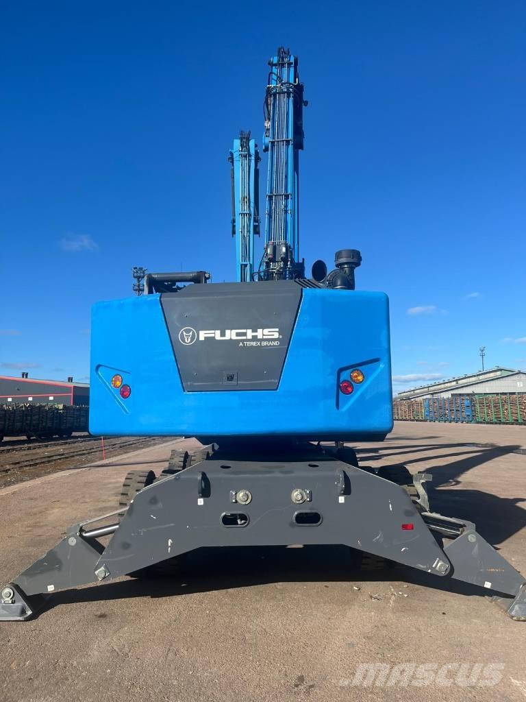 Fuchs 350 معدات مناولة المواد بالميناء