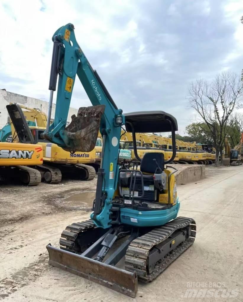 Kubota 25 حفارات صغيرة أقل من 7 طن (حفارات صغيرة)