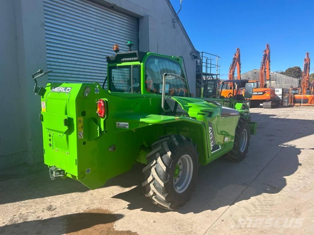 Merlo 40.14 مناولات متداخلة