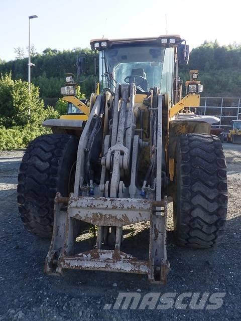 Volvo L 120 H لوادر بعجل