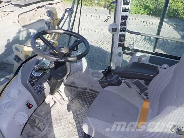 Volvo L 120 H لوادر بعجل