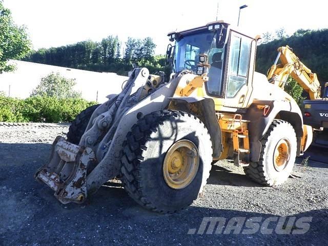 Volvo L 120 H لوادر بعجل