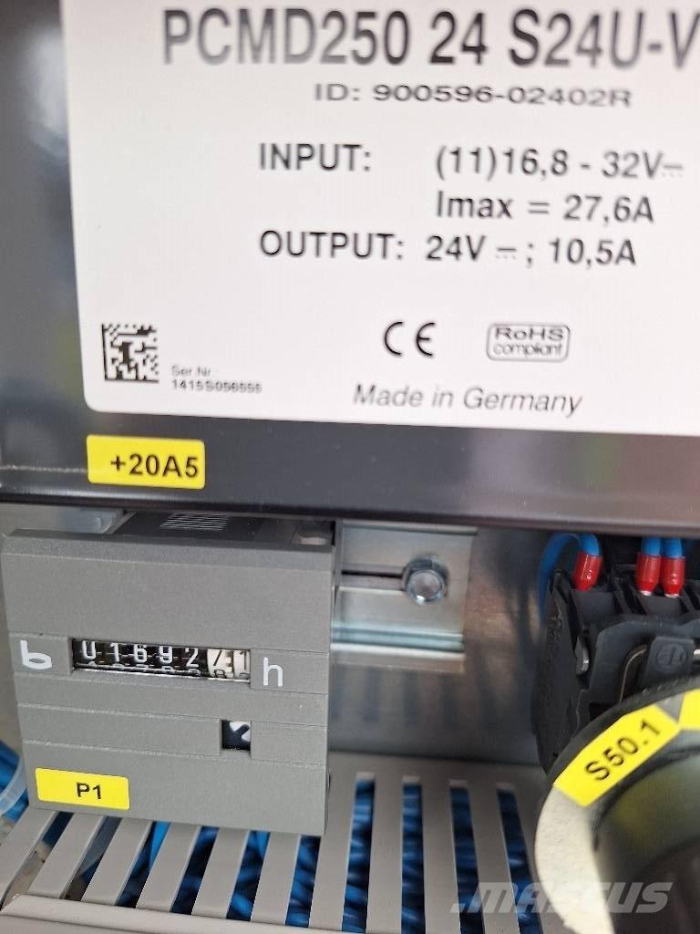 Böcker AHK 34/1800 رافعات أخرى