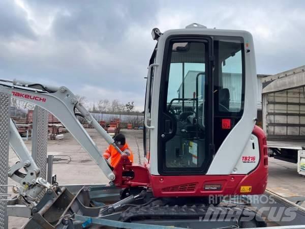 Takeuchi TB 216 A حفارات صغيرة أقل من 7 طن (حفارات صغيرة)