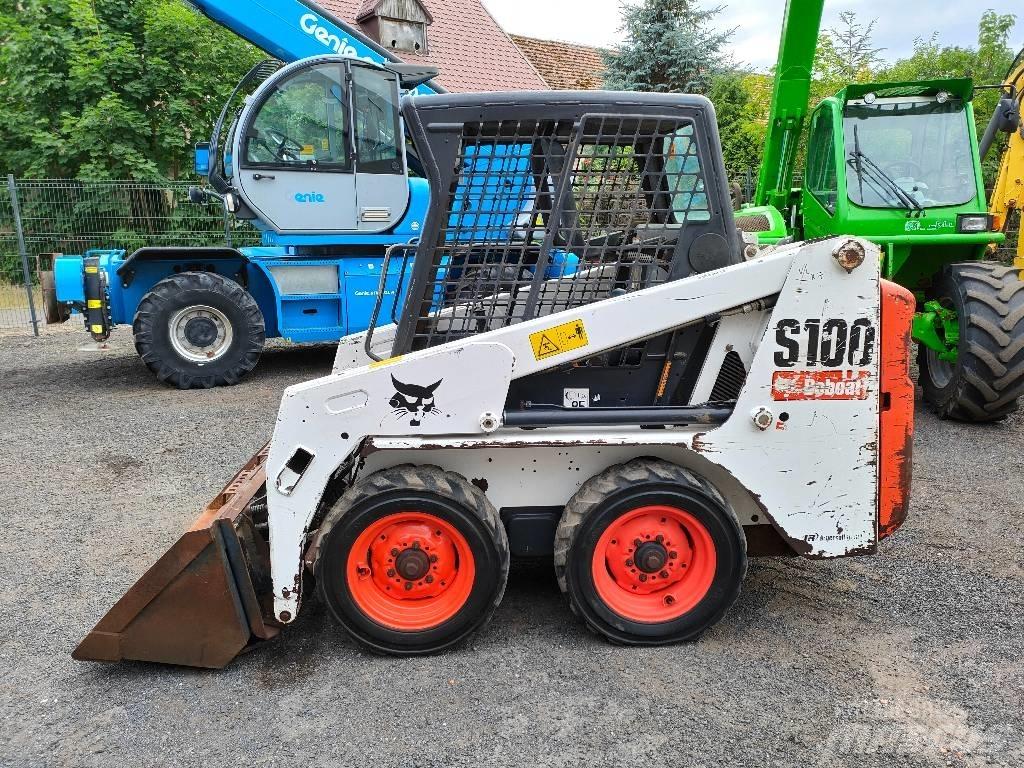 Bobcat S 100 لوادر انزلاقية التوجيه