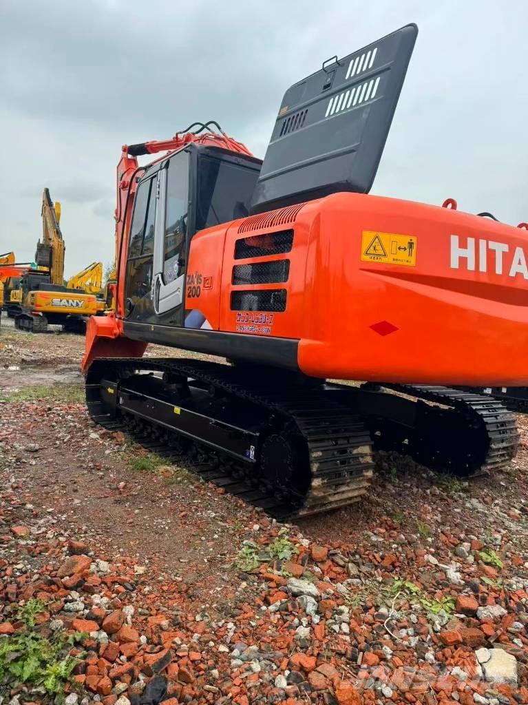 Hitachi ZX 200 حفارات زحافة