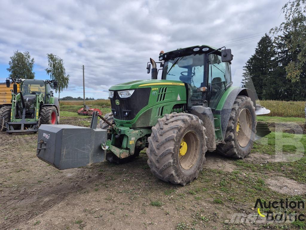 John Deere 6210 R الجرارات