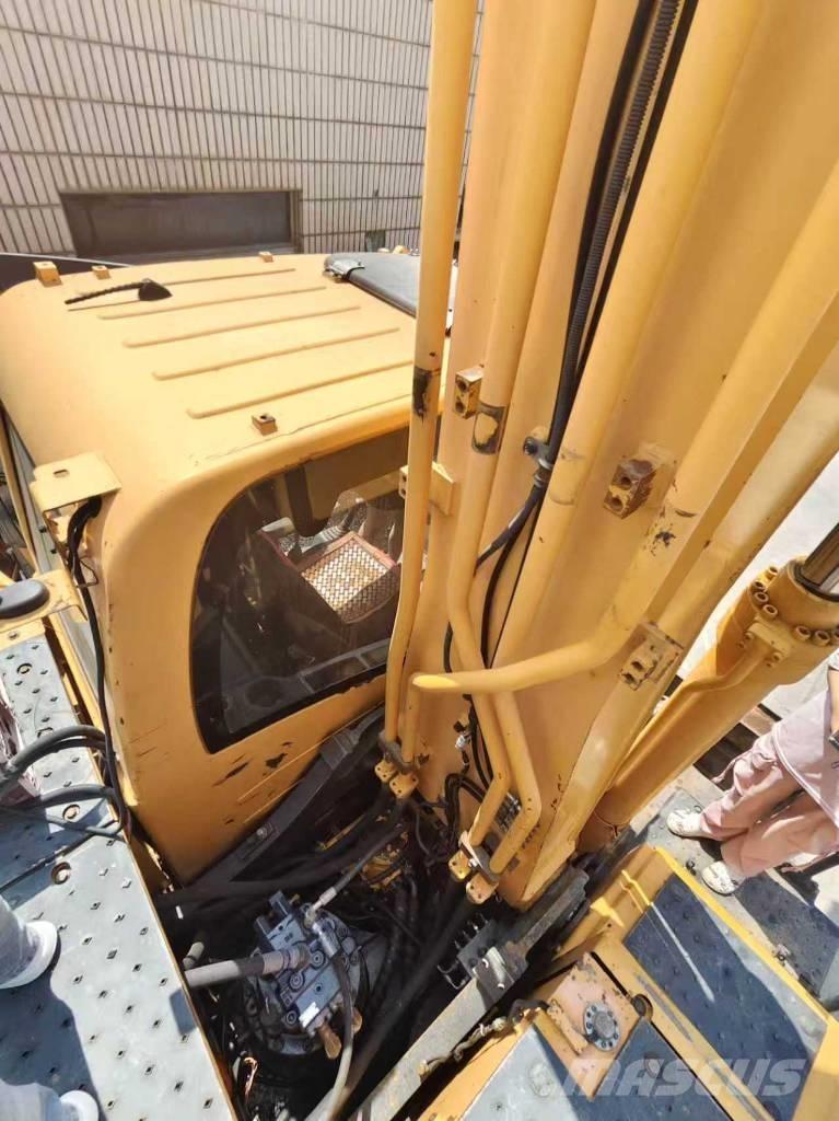 Hyundai r210w-9 حفارات بعجل