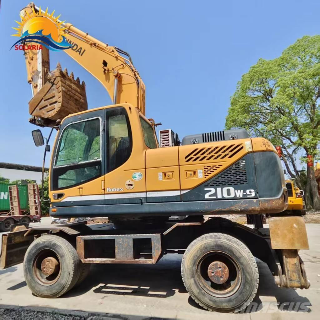 Hyundai r210w-9 حفارات بعجل