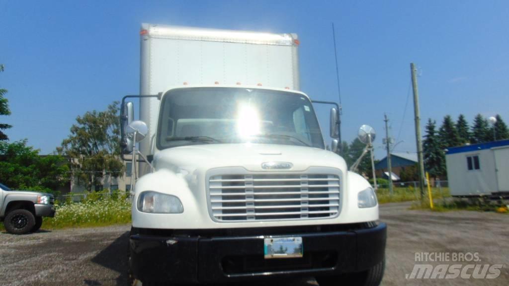 Freightliner M2 شاحنات ذات هيكل صندوقي
