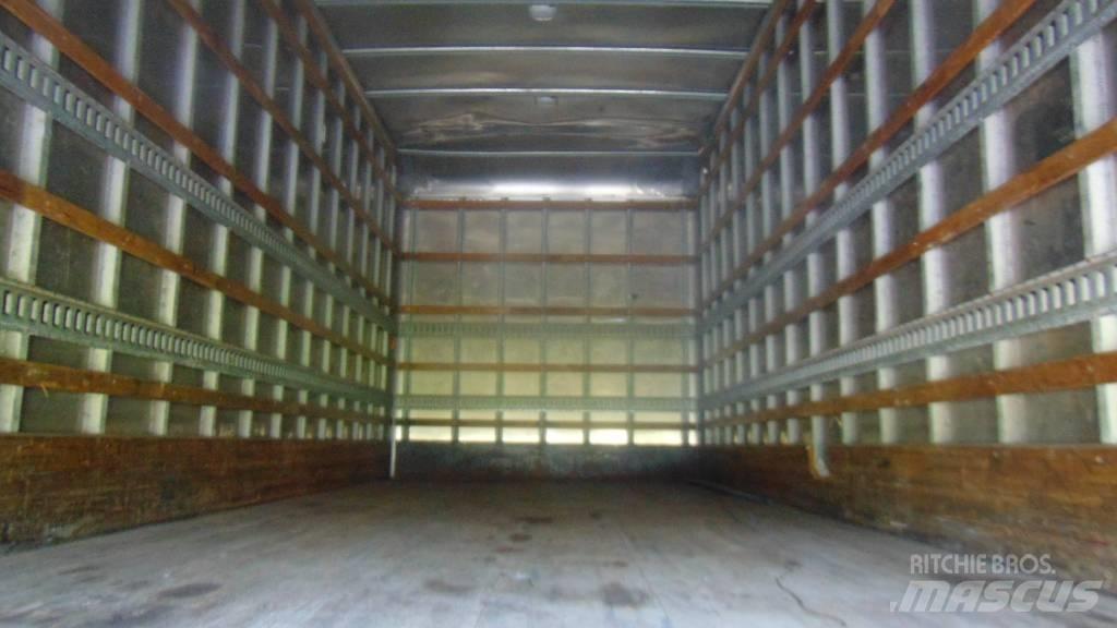 Freightliner M2 شاحنات ذات هيكل صندوقي