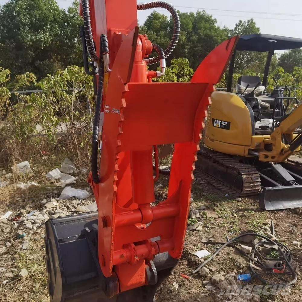 Kubota KX 155 حفارات زحافة