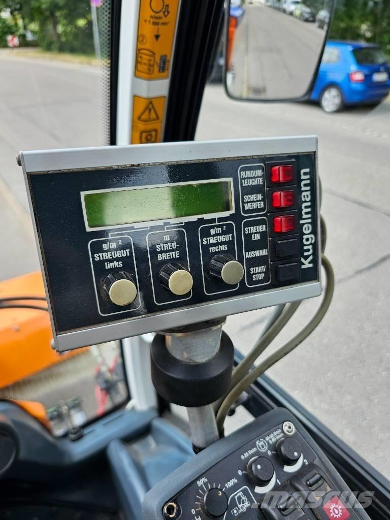 Holder C 250 ناقلات الأدوات