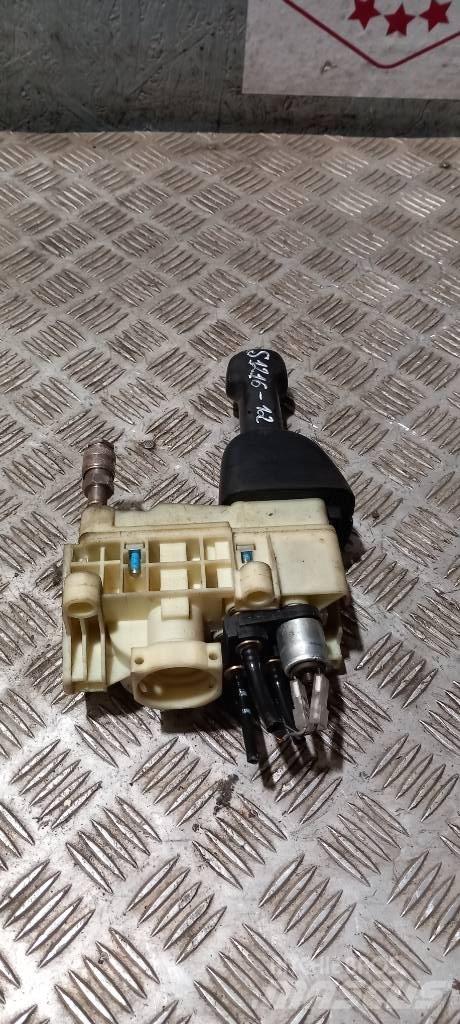 Scania R 440  1882115 كابينة والداخلية
