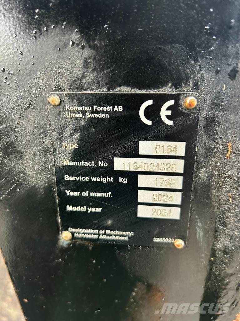 Komatsu C 164 رؤوس حصادات