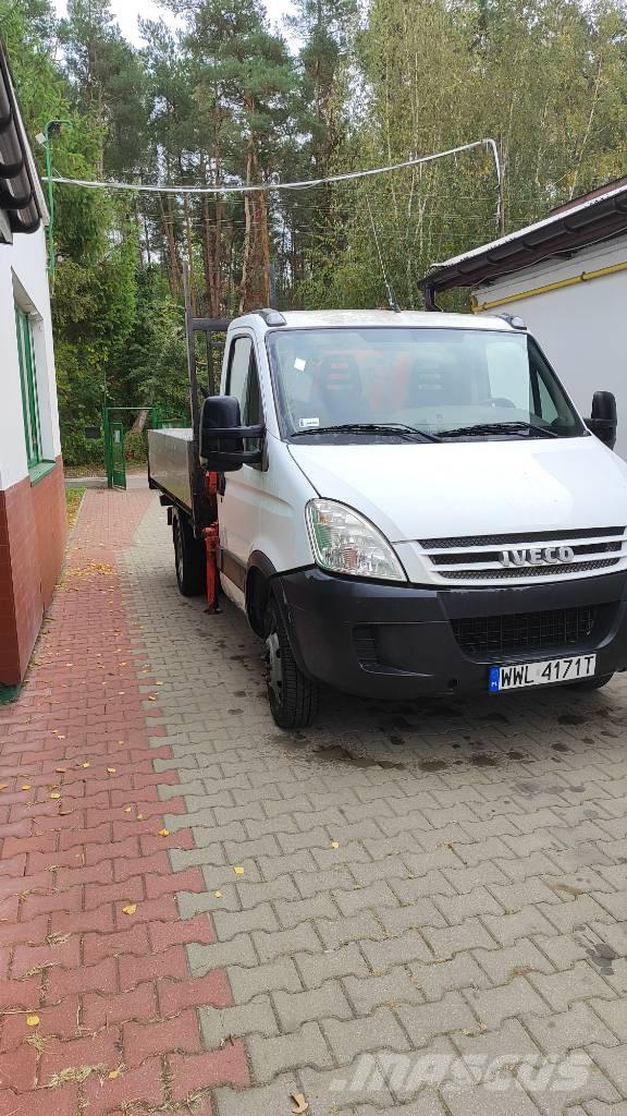 Iveco 35C 11 HPI شاحنات قلابة
