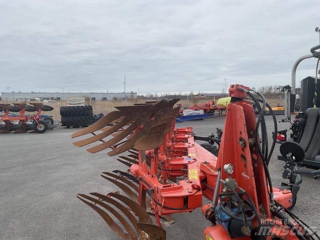 Kuhn Varimaster 122 محاريث عكسية