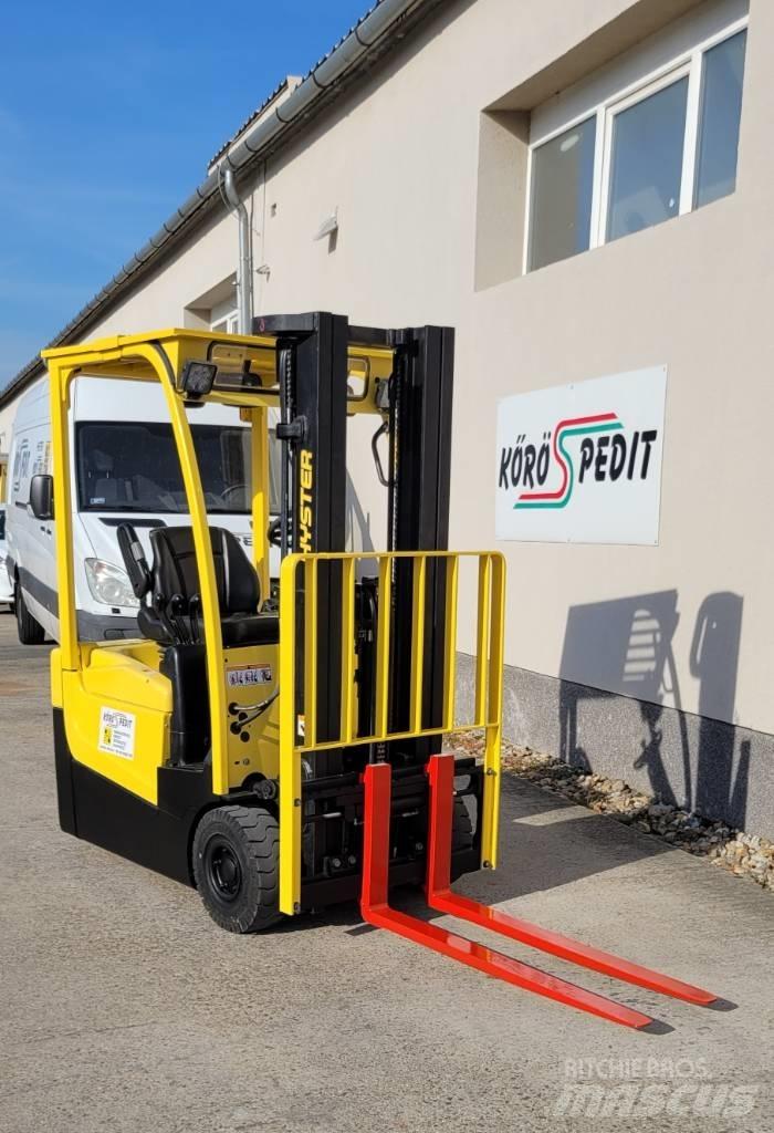 Hyster A 1.5 XNT شاحنات ذات رافعات شوكية تعمل بالكهرباء