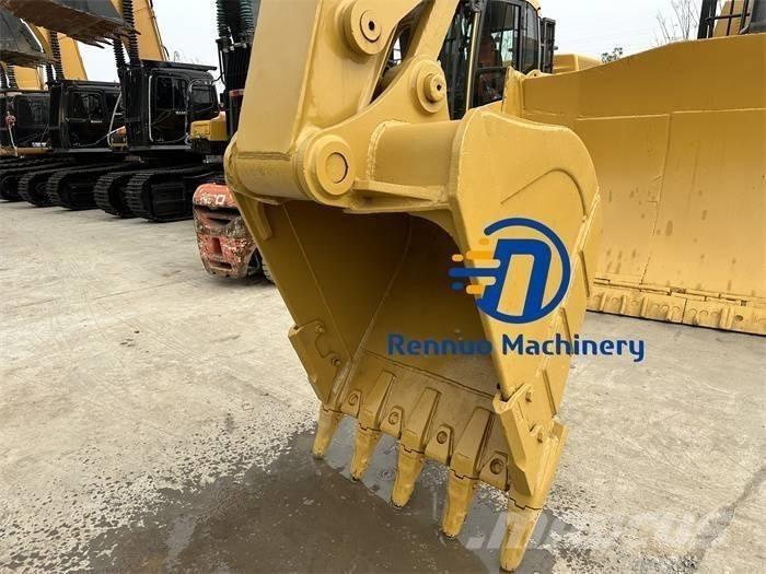 CAT 320GC حفارات زحافة
