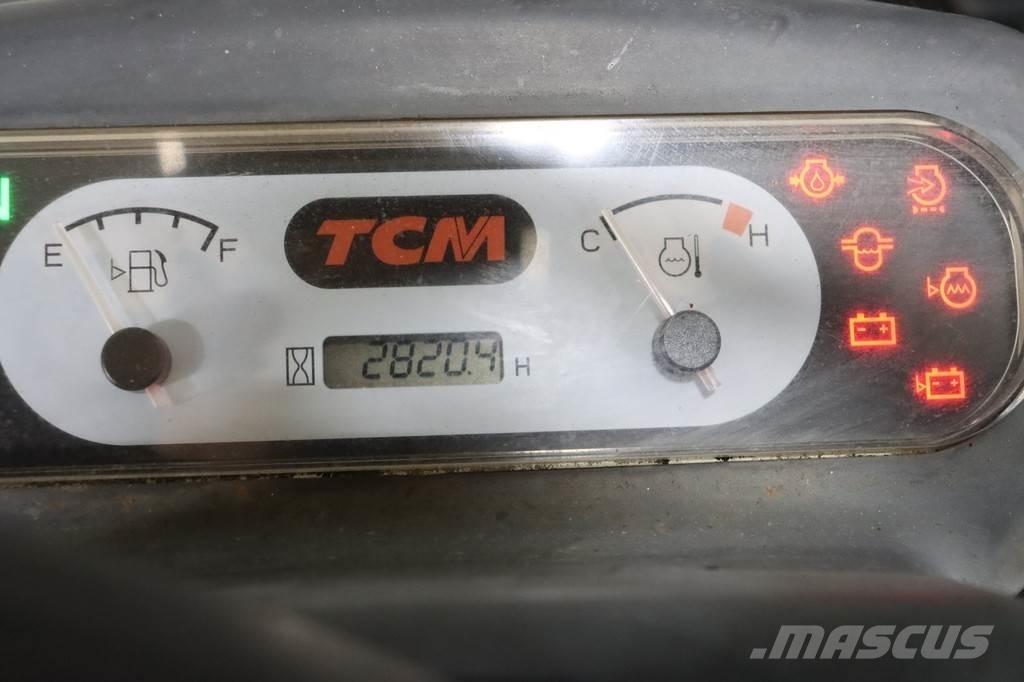 TCM FD40T2 شاحنات الديزل