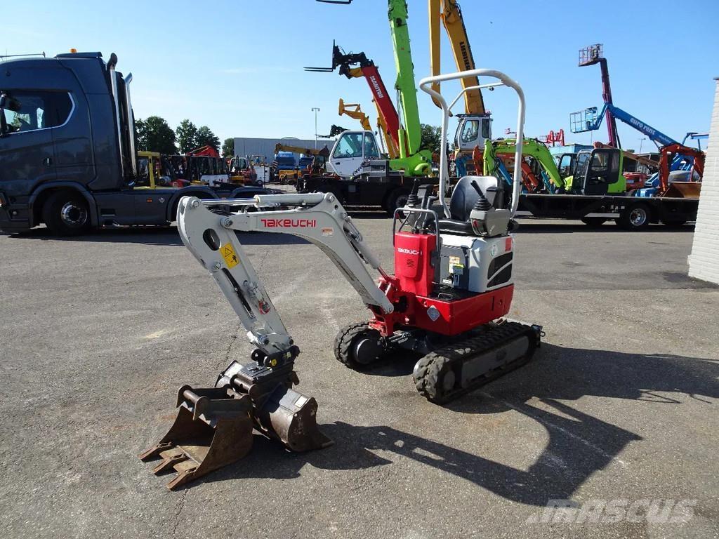 Takeuchi TB210 حفارات صغيرة أقل من 7 طن (حفارات صغيرة)