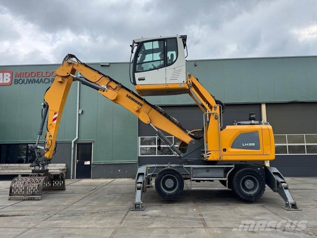 Liebherr LH 22 M مناولات المخلفات / مناولات صناعية