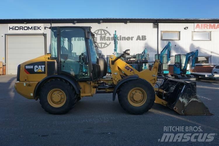 CAT 906 M لوادر بعجل